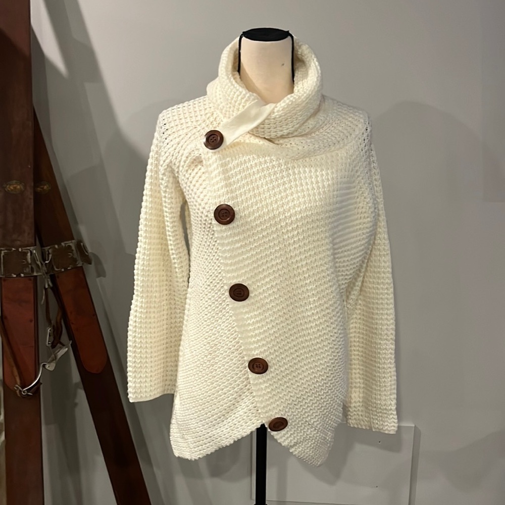 Chunky Button Pullover Sweater Turtle Cowl Neck Asymmetric Hem Knit Sweater